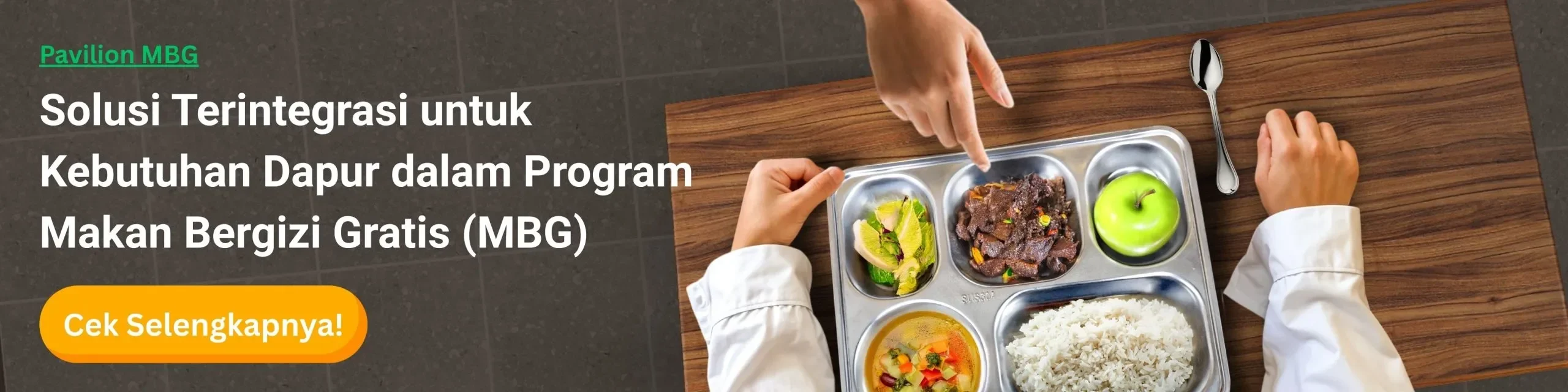 Nampan makanan Program Makan Bergizi Gratis (MBG) dengan berbagai hidangan dan buah apel hijau.