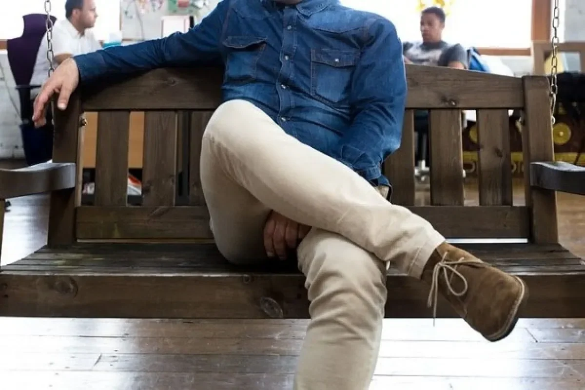 awas kebiasaan sepele menyilangkan kaki di pesawat bisa picu bahaya kesehatan serius portal berita terbaru