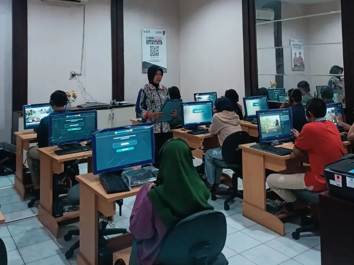 berapa sebenarnya biaya bikin dan perpanjang sim wajib tahu rincian lengkapnya portal berita terbaru