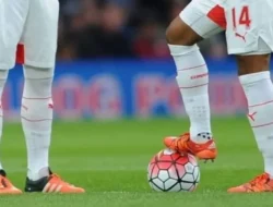 Bikin Lawan Melongo! Ini 3 Tren Kickoff Paling Nyeleneh di Sepak Bola Modern