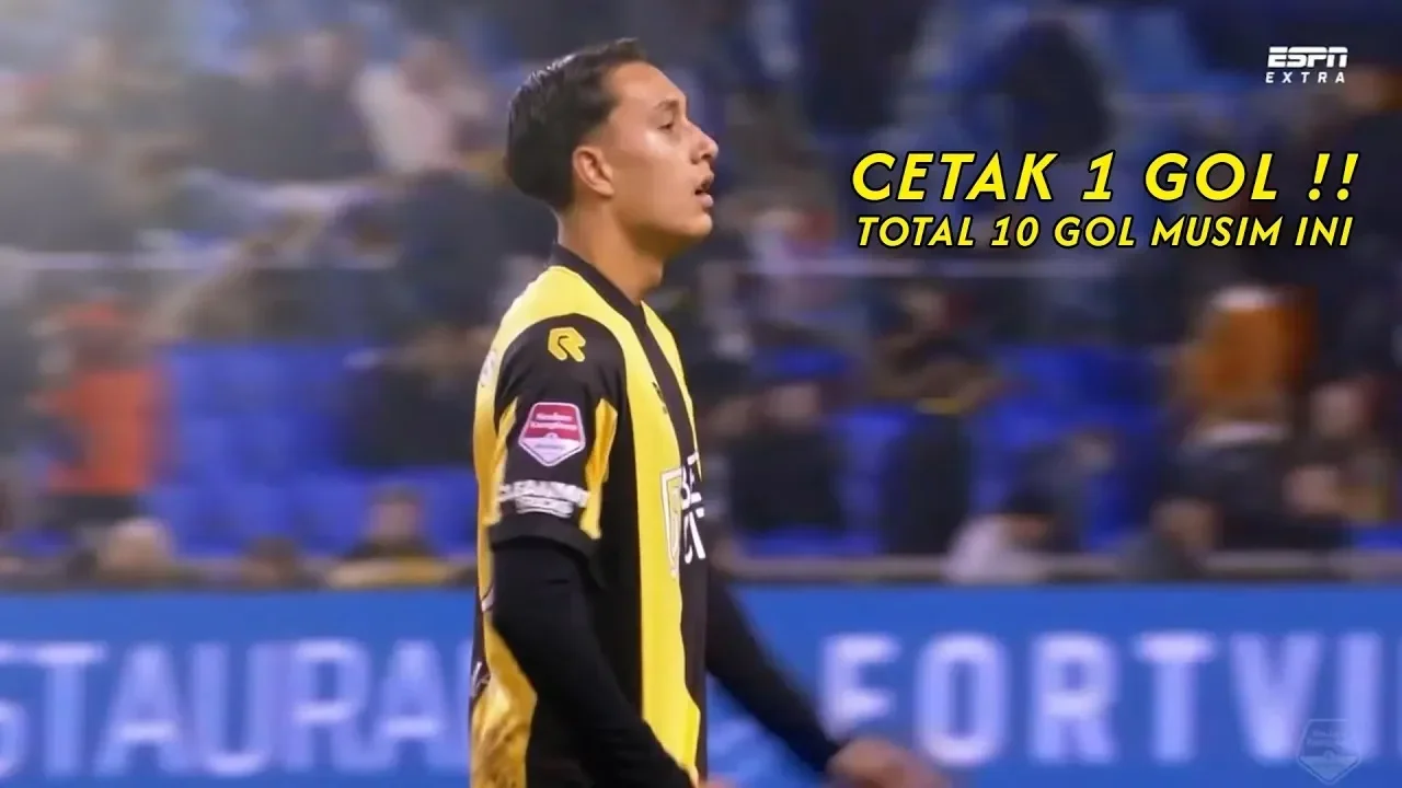 Miliano Jonathans usai mencetak gol untuk Jong FC Utrecht melawan Cambuur.