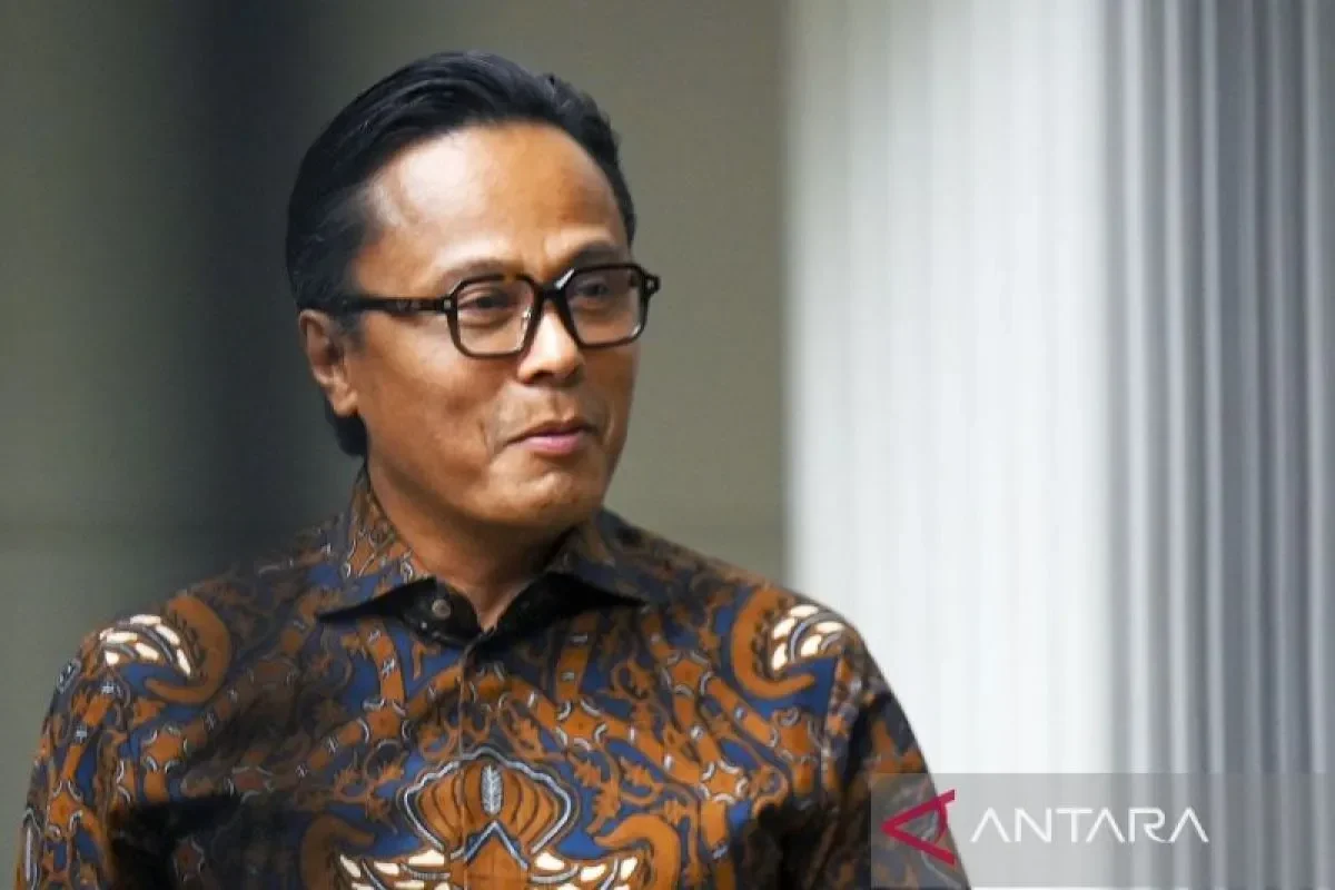 Dony Ozkaria ditunjuk sebagai Plt Menteri BUMN dalam reshuffle kabinet.