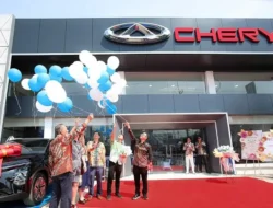 Chery Makin Agresif! Dealer ke-56 Resmi Mengaspal di PIK 2, Siap Rebut Hati Konsumen Premium?