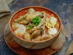 Dari Bandung ke Bangkok: Seblak Jadi Tren Pedas Baru di Thailand, Ini Rahasianya!