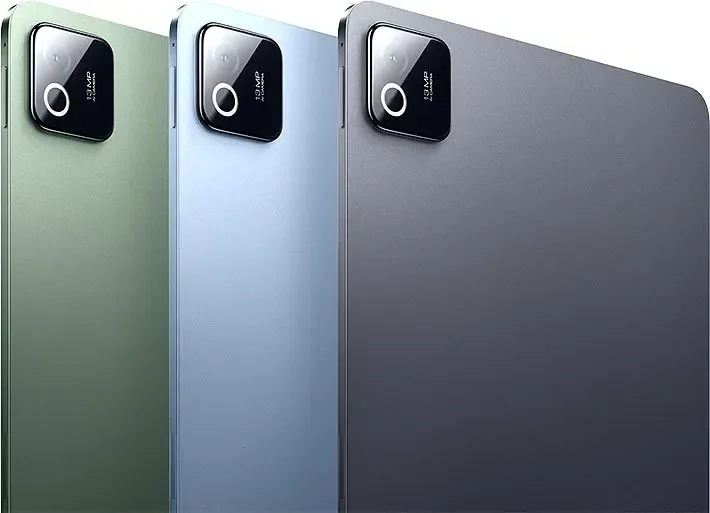 Tiga varian warna Xiaomi 15T Series dengan modul kamera belakang 13MP.