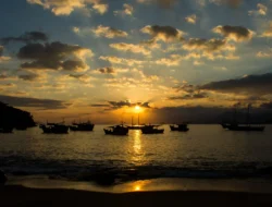 Gebrakan Baru! Fuso Fighter X FM65F Tractor Head 4×2 Resmi Meluncur di RI, Siap Bikin Bisnis Logistik Makin Ngebut!