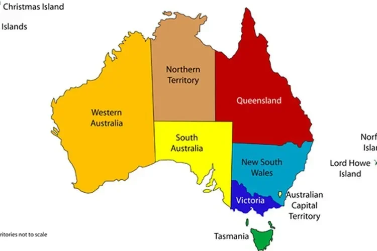 Peta Australia dengan setiap negara bagian diwarnai berbeda, termasuk Queensland.