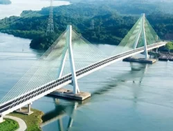 Geger! China Resmikan Jembatan Tertinggi Dunia, Perjalanan 2 Jam Cuma 2 Menit!