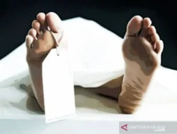 Geger Jakarta Barat! Mayat Pria Mengambang di Kali Jeling Dekat Roxy Square, Identitasnya Masih Misteri