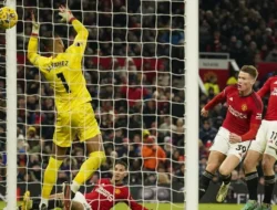 Geger Old Trafford! Manchester United Hajar Chelsea 2-1 di Laga Penuh Drama, Klasemen Liga Inggris Langsung Berubah Total!
