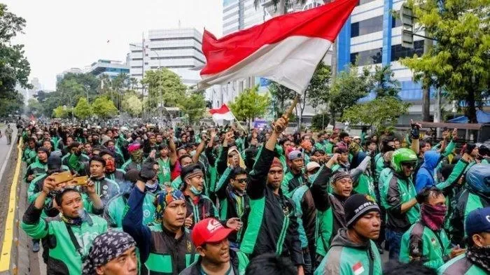 geger ribuan ojol ancam lumpuhkan jakarta besok ini 7 tuntutan yang bikin kemenhub panas dingin portal berita terbaru