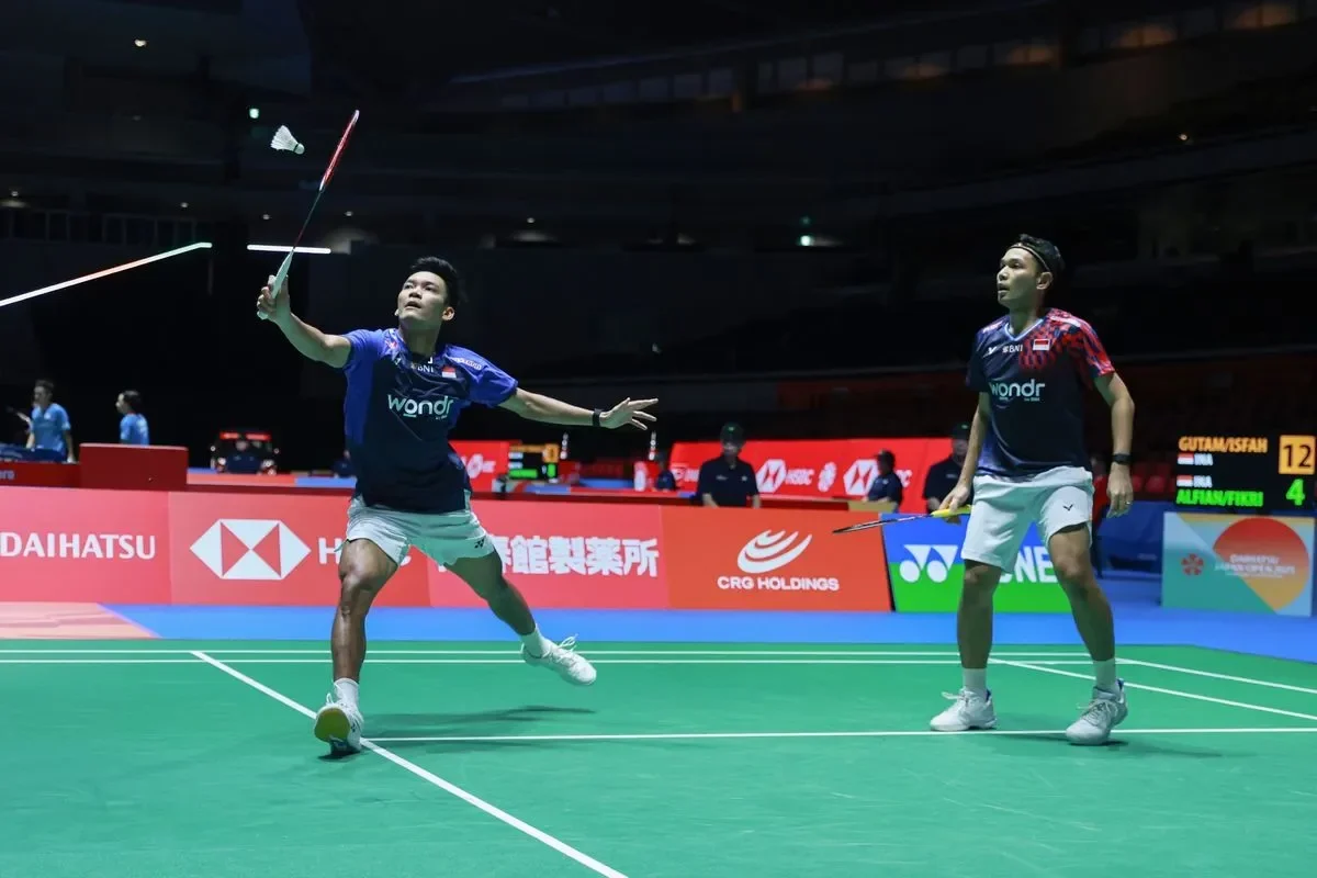 Fajar Alfian/Muhammad Shohibul Fikri bertanding di semifinal China Masters 2025.