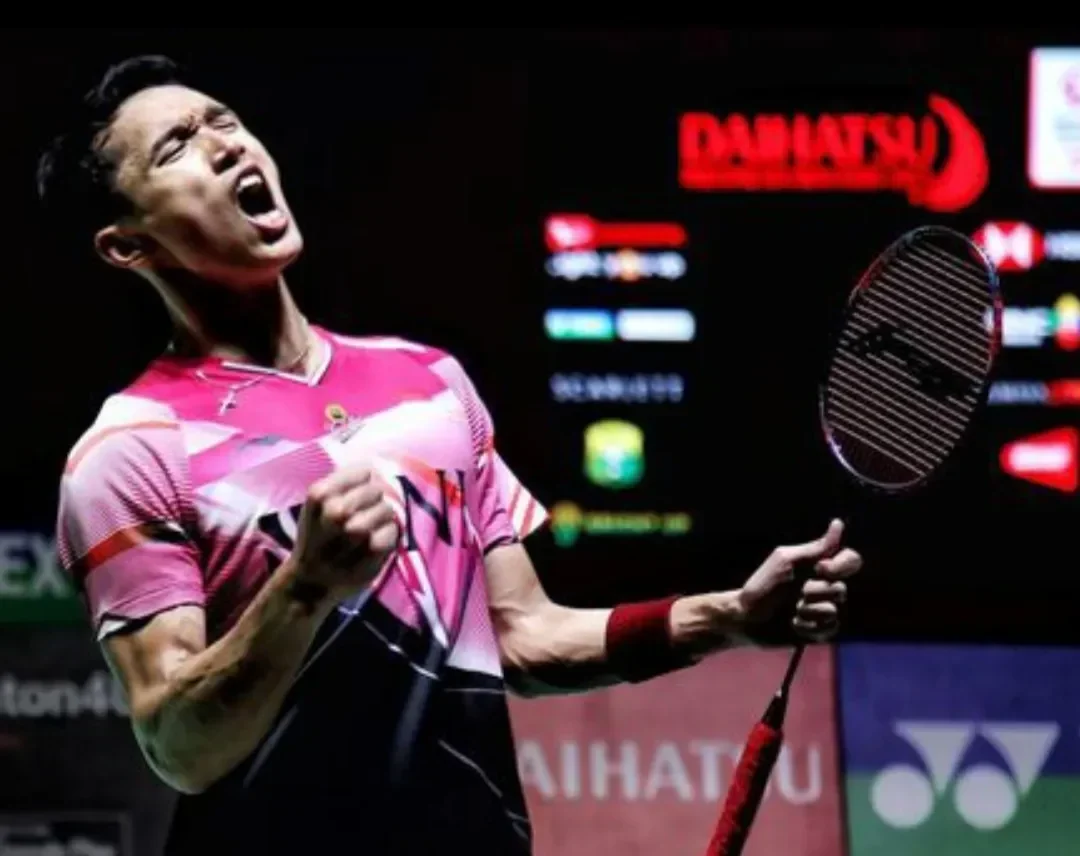 Jonatan Christie berteriak gembira merayakan gelar juara Korea Open dengan tangan mengepal.