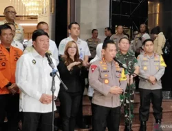 Kapolri Bakal Diganti? Isu Surpres Bikin Geger DPR, Ini Jawaban Mengejutkan Wakil Ketua!