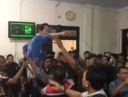 Meja Sidang Digebrak, Air Mata Tumpah! Keluarga Korban Tabrak Lari Meradang: ‘Nyawa Ayah Saya Cuma 1,5 Tahun?’