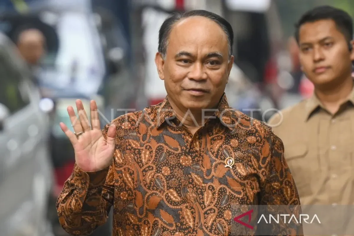 menteri koperasi baru ferry juliantono punya koleksi mobil mewah rp3 miliar bikin salfok portal berita terbaru