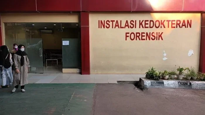 Gedung Instalasi Kedokteran Forensik RS Polri tempat pemeriksaan jenazah AR dilakukan.