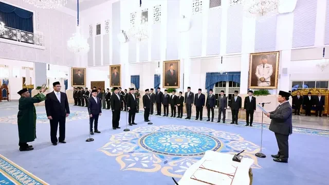 prabowo guncang kabinet 5 menteri tumbang di tengah sorotan ekonomi ini maknanya portal berita terbaru