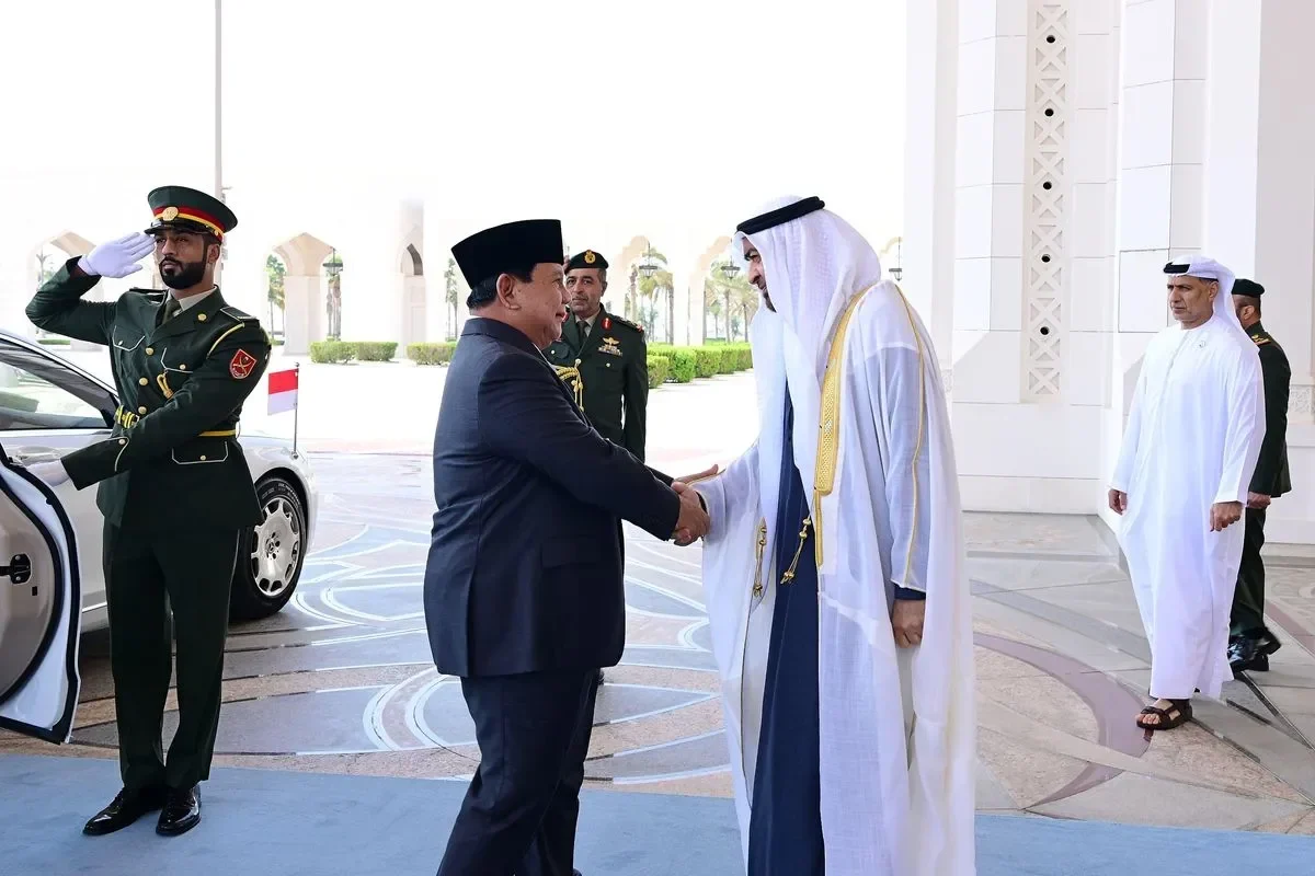 prabowo sat set ke timur tengah misi penting di balik pertemuan dengan mbz dan emir qatar ada apa portal berita terbaru