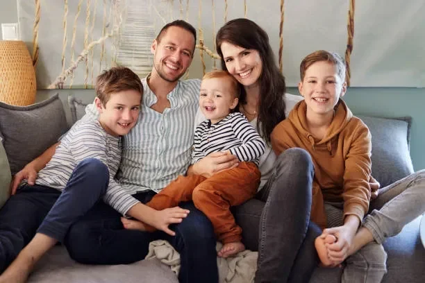 sering dicap santai bebas ternyata ini 5 tekanan tersembunyi yang dirasakan anak bungsu portal berita terbaru