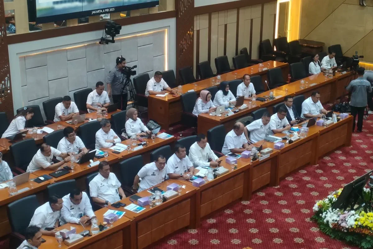 Rapat audiensi Komisi IX DPR RI bersama dr Tan Shot Yen mengenai program Makanan Bergizi Gratis.