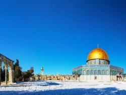 Tepi Barat Membara: Israel Gerebek Rumah di Surda, Klaim Buru Roket, Tapi Ada Agenda Tersembunyi?