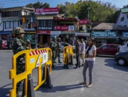 Viral: Turis Ini Syok Berat Lihat Wajah Asli Paris, Jauh dari Romantisme! 6 Viral: Turis Ini Syok Berat Lihat Wajah Asli Paris, Jauh dari Romantisme!