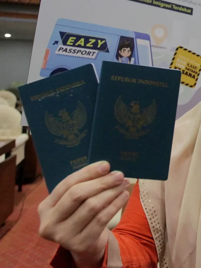 wajib tahu satu warna baju ini haram dipakai buat foto paspor auto ditolak kalau nekat portal berita terbaru