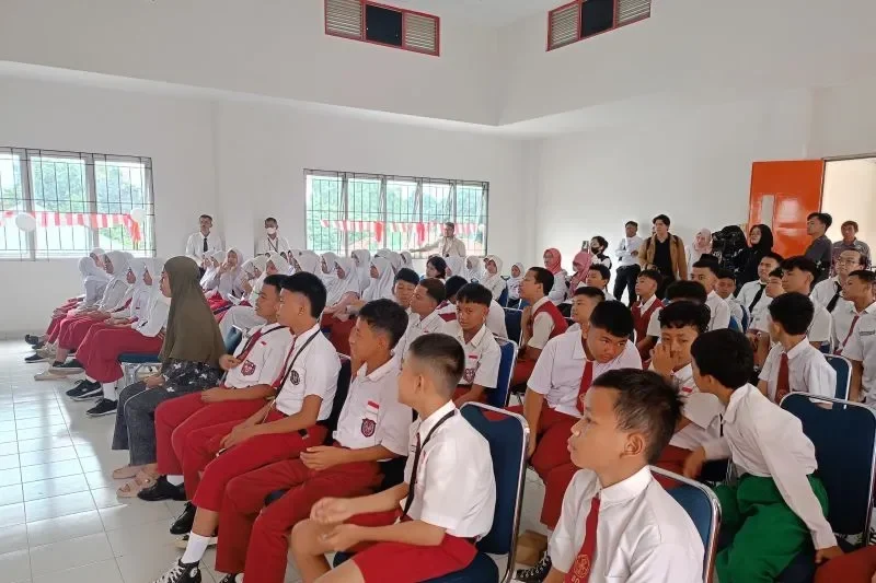 ahy terpukau intip sekolah rakyat prabowo di lampung gratis asrama hingga laptop untuk anak bangsa portal berita terbaru