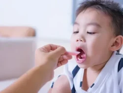 Anak Demam Panas Tinggi? Jangan Buru-buru Kasih Obat! Ini Panduan Dokter yang Wajib Kamu Tahu