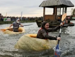 Aneh tapi Nyata! Lomba Dayung Labu Raksasa di Belgia, Tradisi Musim Gugur Paling Epik!