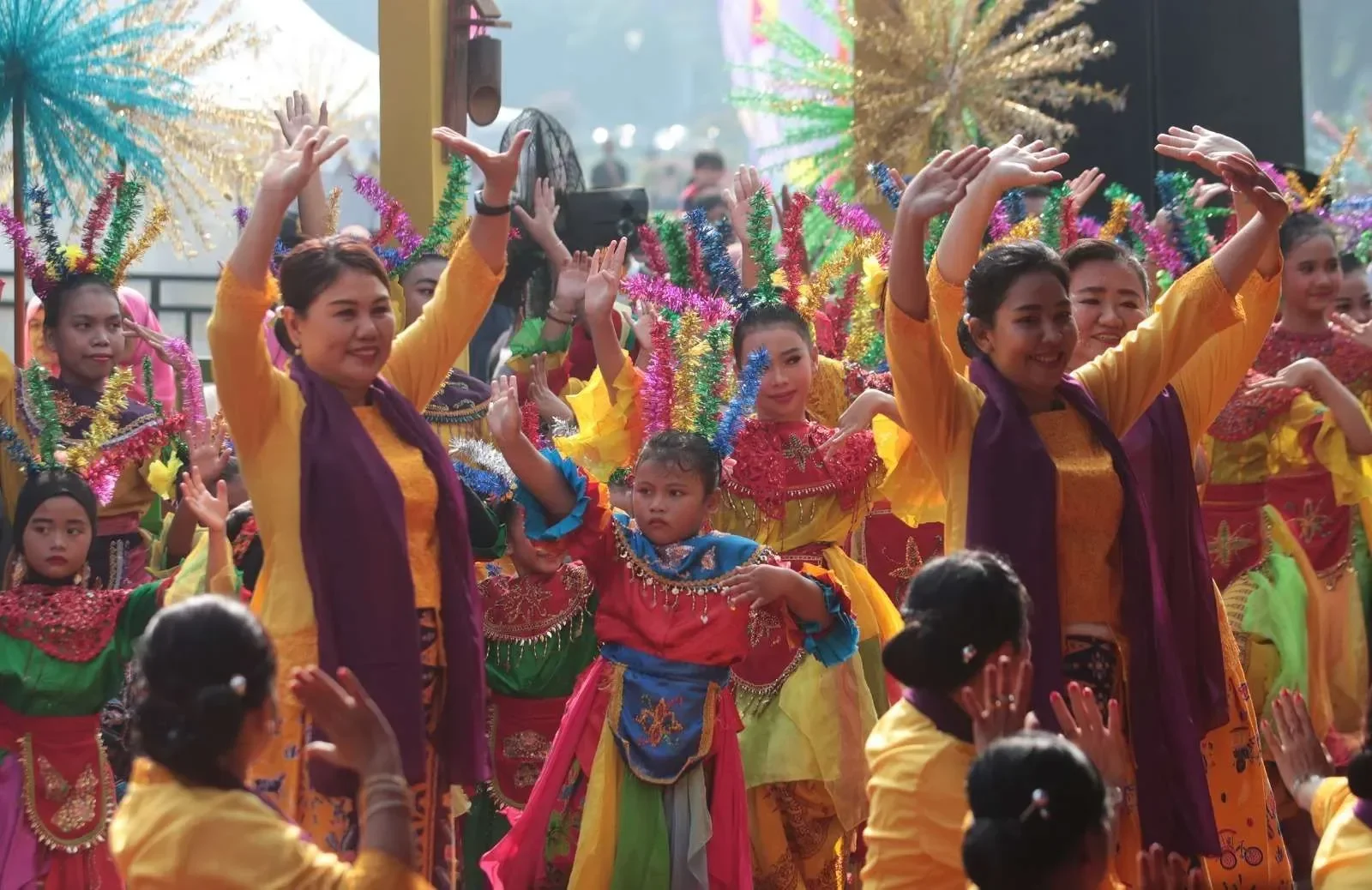 art jakarta 2025 meledak 38 ribu pengunjung buktikan seni indonesia tak gentar krisis portal berita terbaru