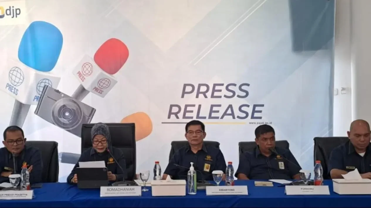 badai di djp makin kencang setelah pecat 26 pegawai 13 lainnya kini diperiksa ada apa sebenarnya portal berita terbaru