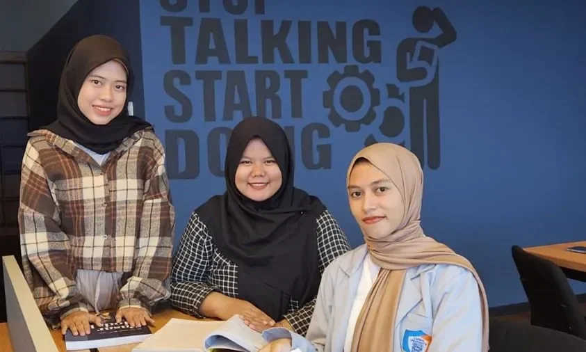 bikin bangga 2 mahasiswi cyber university tembus magang di euro management indonesia ini kunci sukses mereka portal berita terbaru