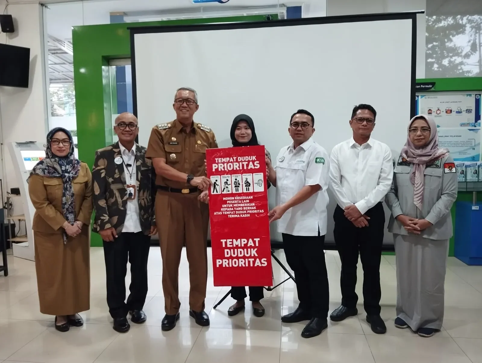 bikin geger bpjs kesehatan diklaim masuk nominasi nobel perdamaian 2025 benarkah portal berita terbaru