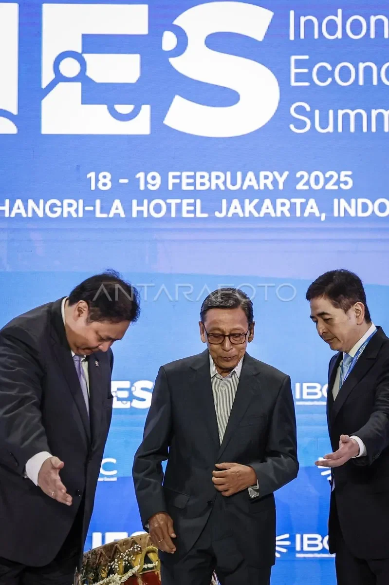 bri sabet gelar titanium champion dan bumn terbaik 2025 intip rahasia kinerja gemilangnya portal berita terbaru