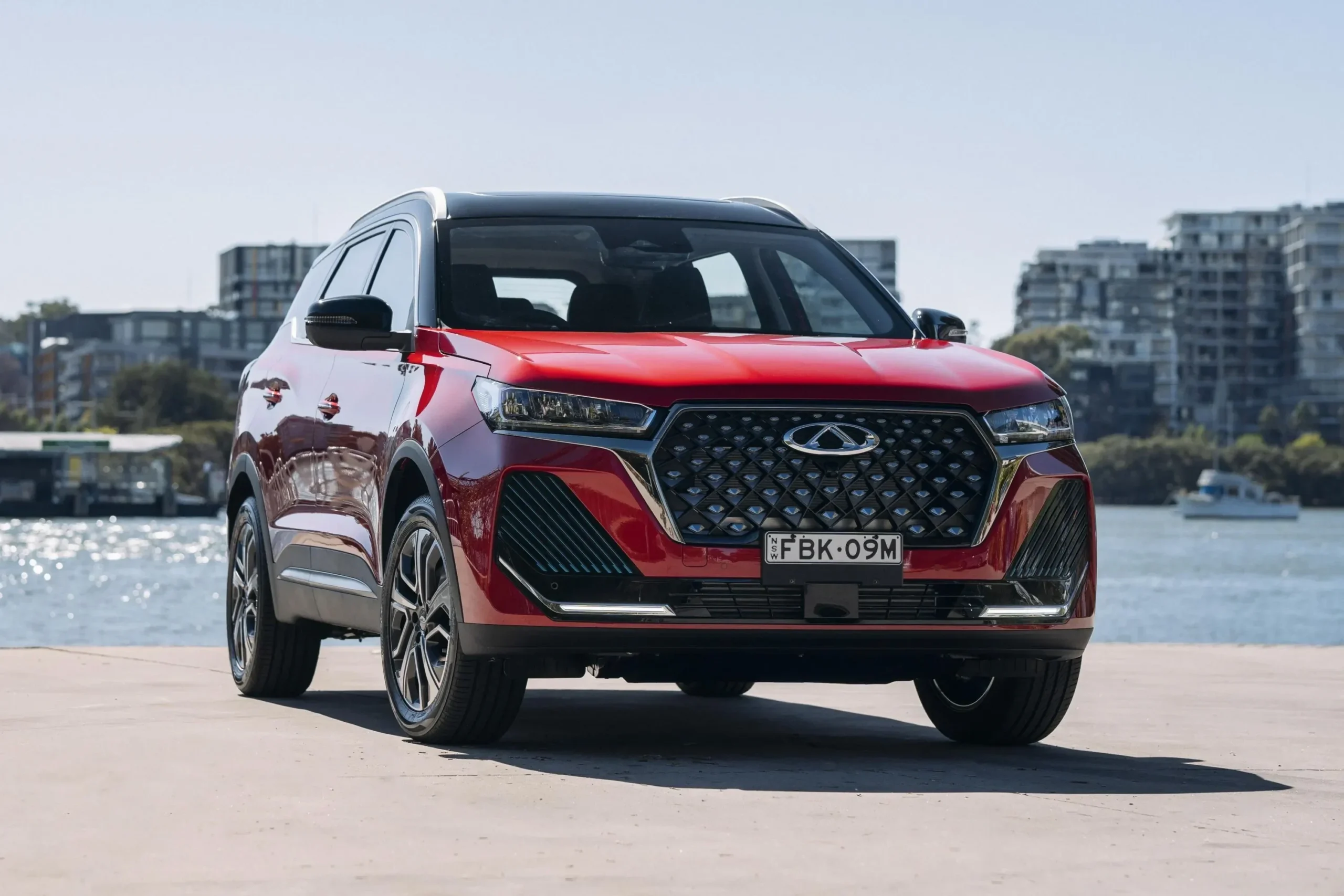 bukan cuma mobil chery ungkap masa depan otomotif di summit 2025 ada robot anjing konsep suv unik scaled portal berita terbaru