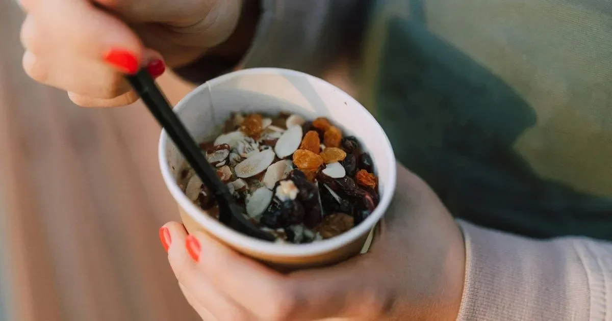 bukan cuma perut kembung ini 8 tanda alergi gluten yang sering kamu abaikan portal berita terbaru