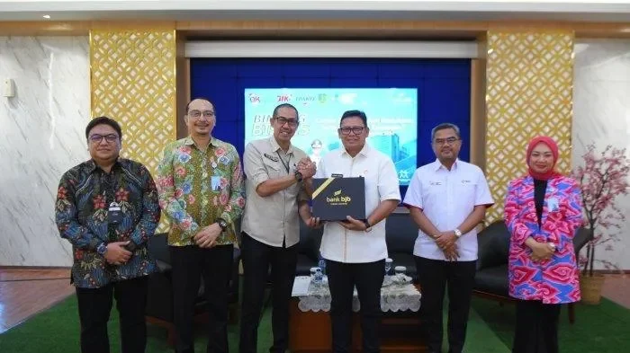 bukan cuma pintar bank bjb kemendikdasmen ungkap cara cetak anak indonesia hebat melek finansial sejak dini portal berita terbaru