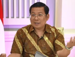 Bukan Kaleng-kaleng! Prabowo Rombak Bapanas, Zulhas Beberkan Misi Pangan Ambisius di Balik Keputusan Ini!