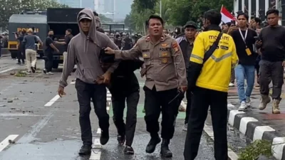 Bukan Tersangka? Onad Ditangkap Bersama Istri, Polisi Ungkap Fakta Mengejutkan Soal Narkoba 9 bukan tersangka onad ditangkap bersama istri polisi ungkap fakta mengejutkan soal narkoba portal berita terbaru