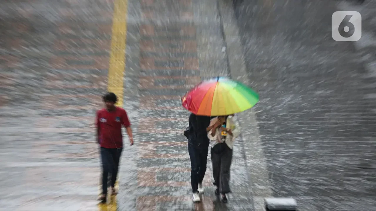 bye bye gerah bmkg ungkap kapan panas ekstrem jabodetabek berakhir dan hujan datang portal berita terbaru