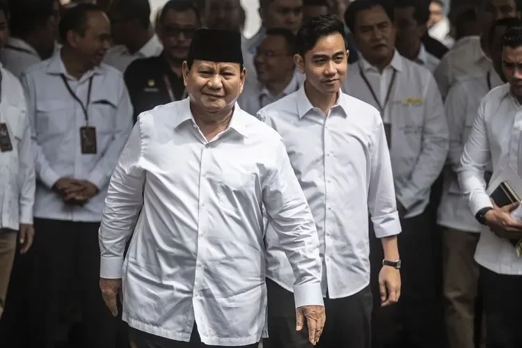 csis bongkar setahun prabowo gibran kabinet gemuk anggaran alutsista jadi sorotan utama portal berita terbaru