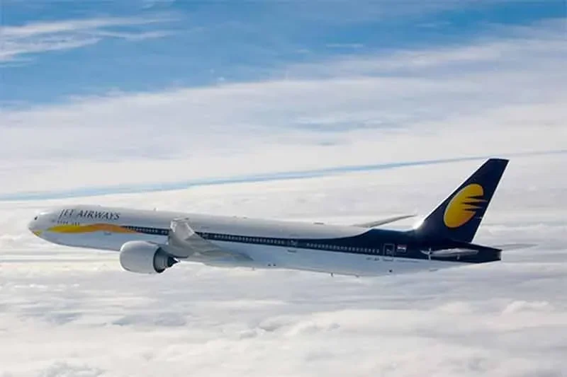 detik detik mencekam di udara pesawat malaysia airlines alami kekacauan saat tekanan kabin hilang mendadak portal berita terbaru