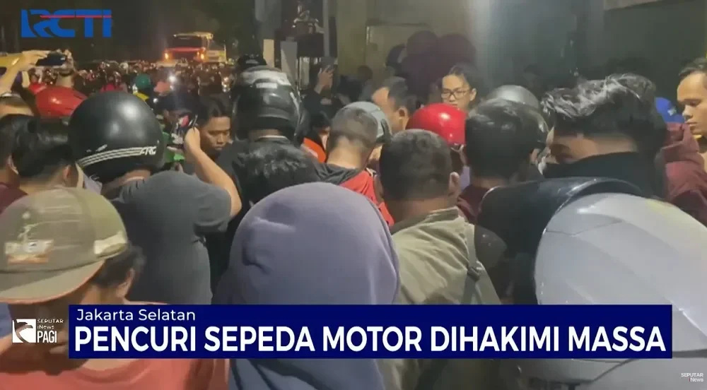 detik detik mencekam pencuri motor di kalideres babak belur dihajar massa polisi sampai kewalahan portal berita terbaru