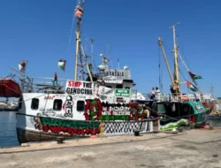 Detik-detik Menegangkan: Kapal Kemanusiaan Nekat Terobos Blokade Gaza, Israel Siaga Penuh!