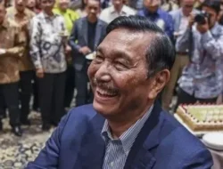 Drama Anggaran Rp71 Triliun: Luhut ‘Sentil’ Menkeu Purbaya, Ada Apa dengan Dana Makan Gratis?