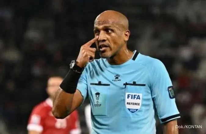 drama wasit ma ning bikin timnas indonesia merana kontras dengan ketegasan ahmad al ali portal berita terbaru