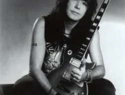 Dunia Rock Berduka! Ace Frehley ‘The Spaceman’ KISS Meninggal Dunia, Kisah di Balik Sang Gitaris Ikonik