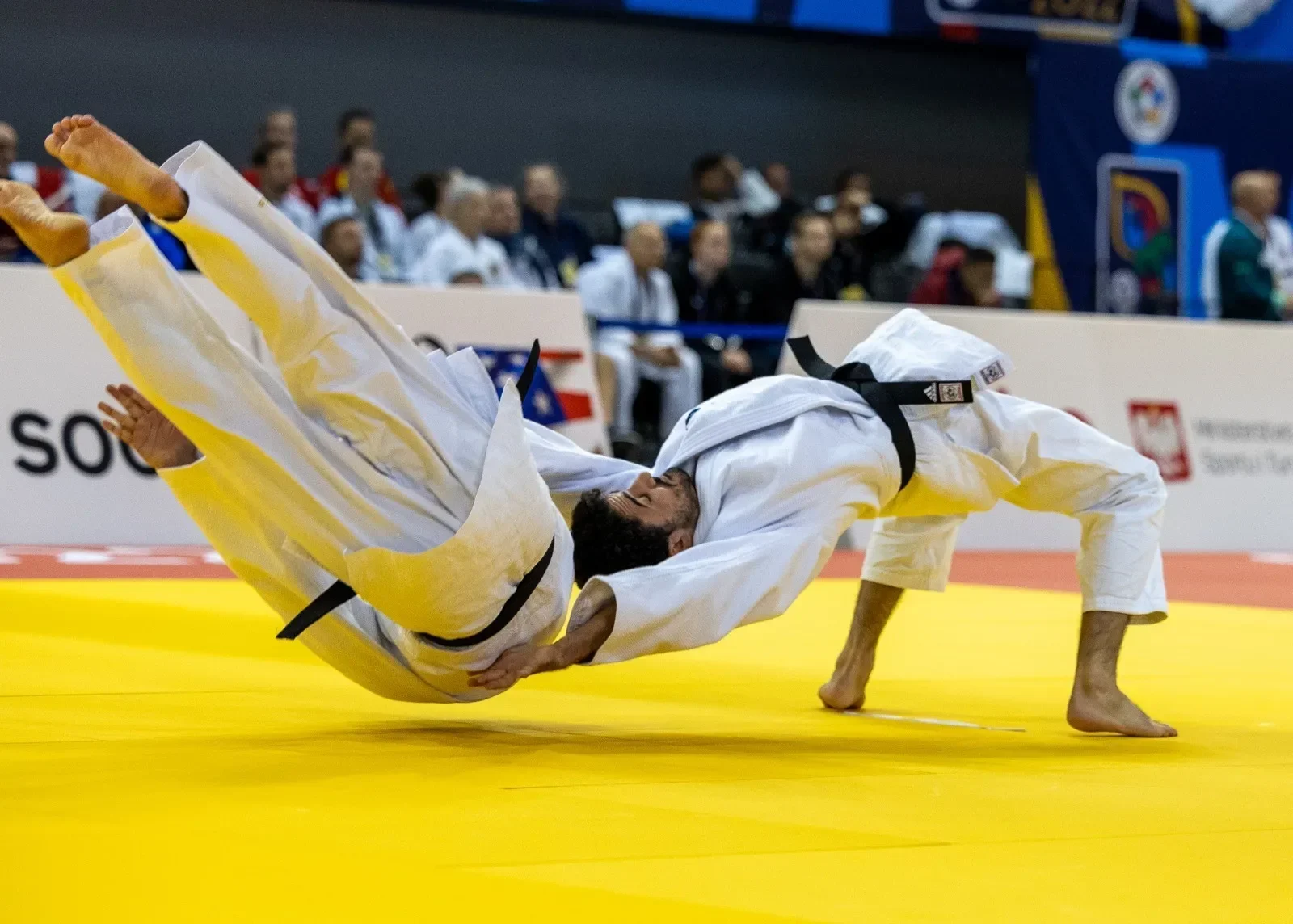 fajarfikri ngamuk di french open 2025 libas malaysia kini tantang juara dunia di semifinal portal berita terbaru